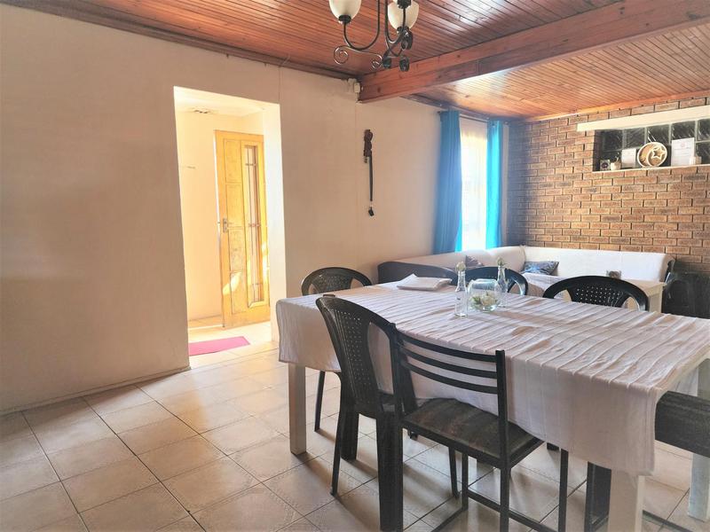 8 Bedroom Property for Sale in Belgravia Western Cape